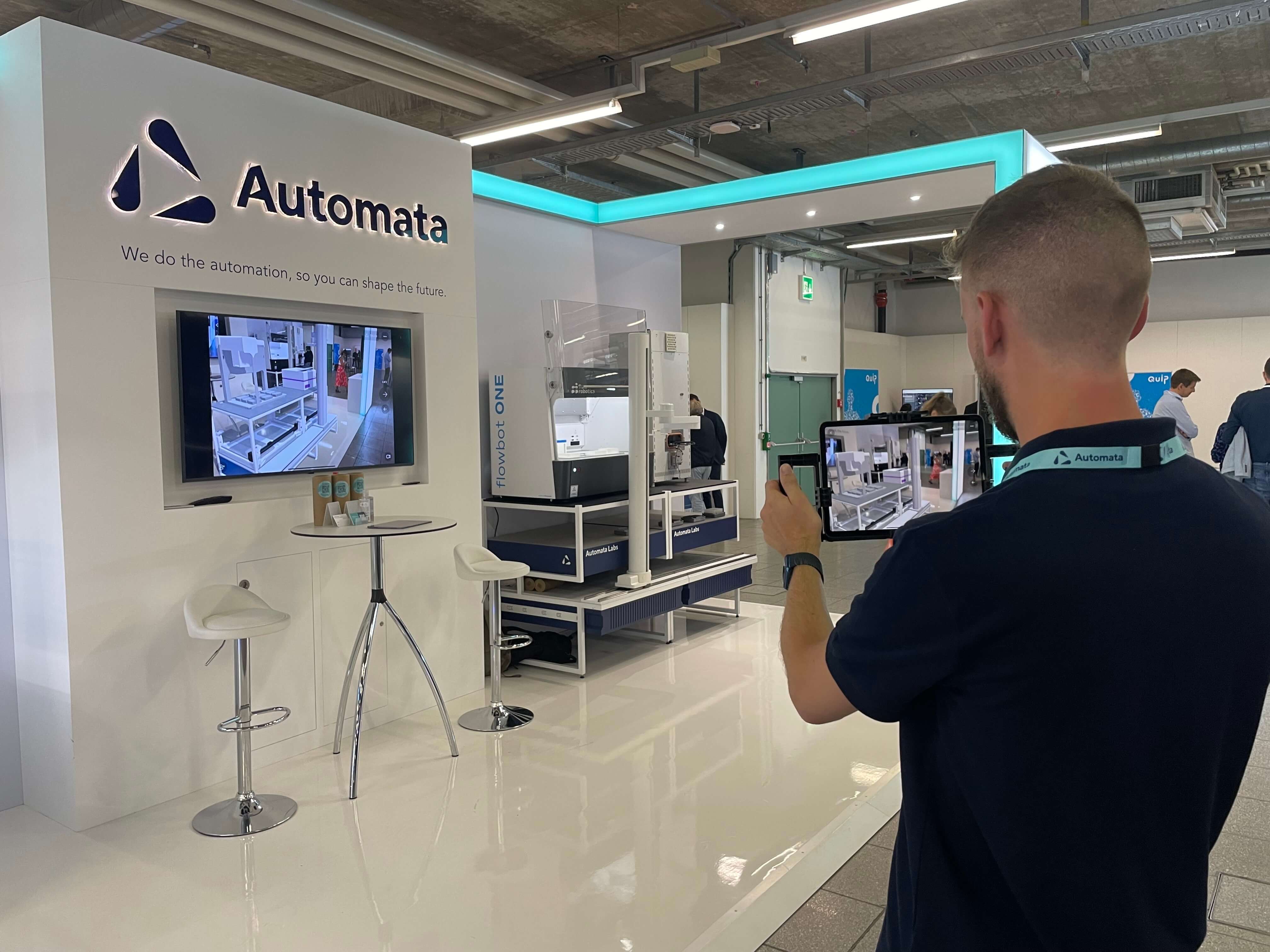 JigSpace augmented reality experience at a tradeshow. 